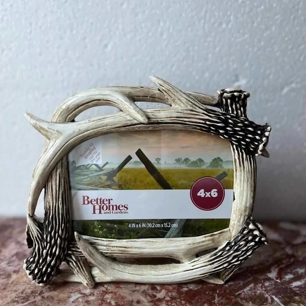 River's Edge Realistic Looking Antler Photo Frame